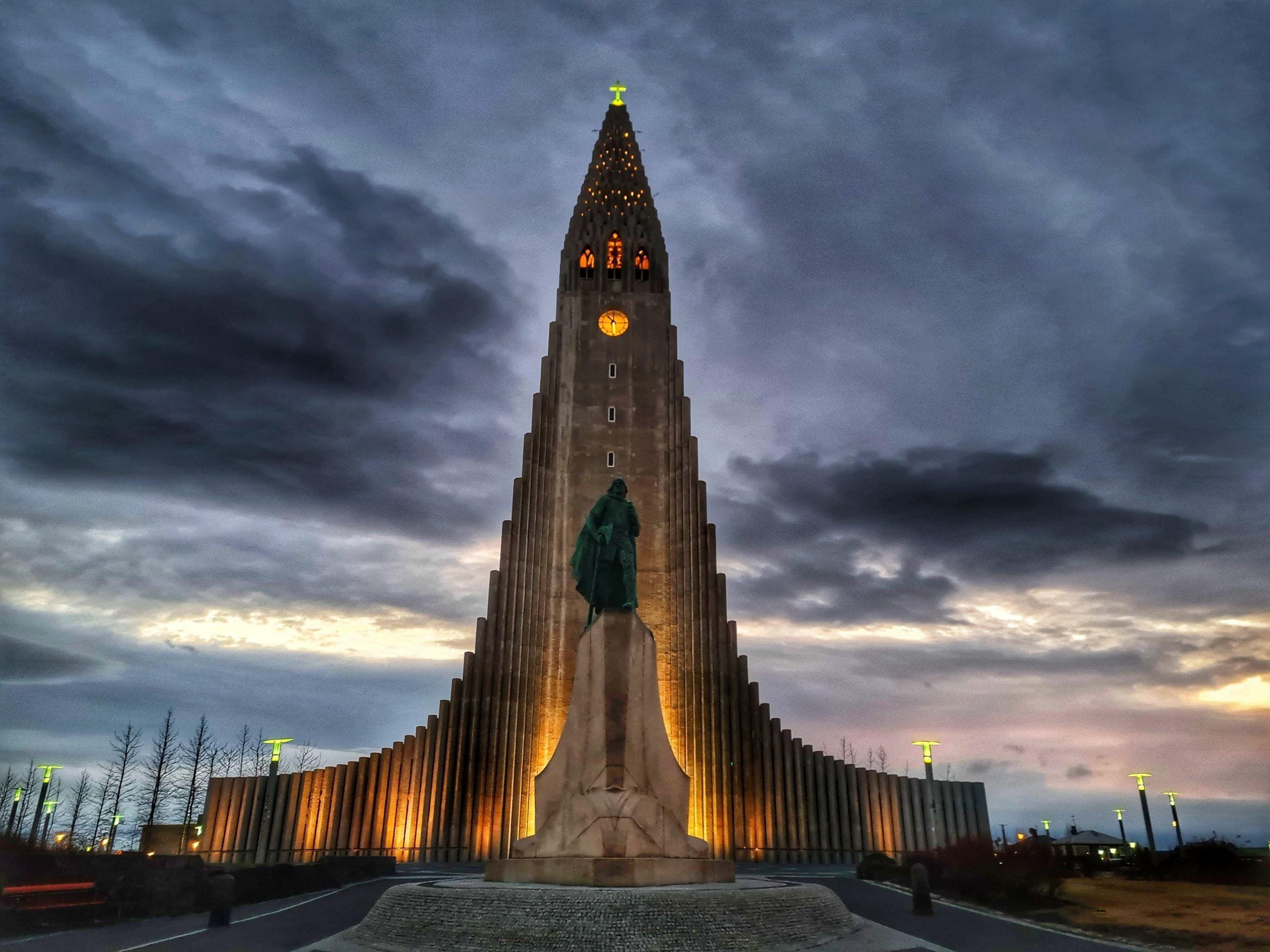 Reykjavik Hallgrimskirkja - Photo by Lyn Ong: